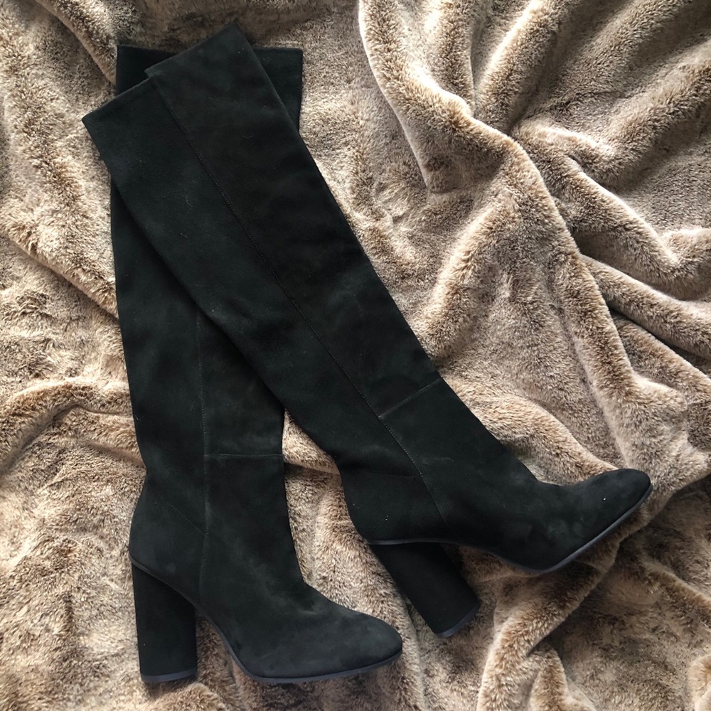 NWOB STUART WEITZMAN black suede heeled boot!